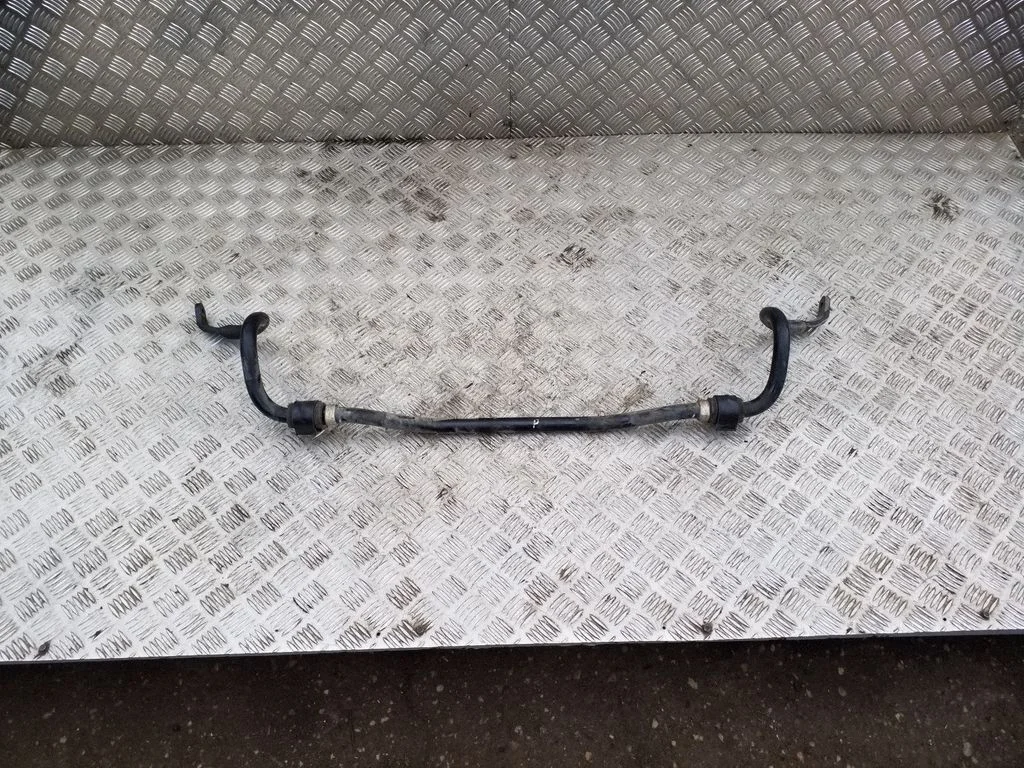 Stabilizator przedni