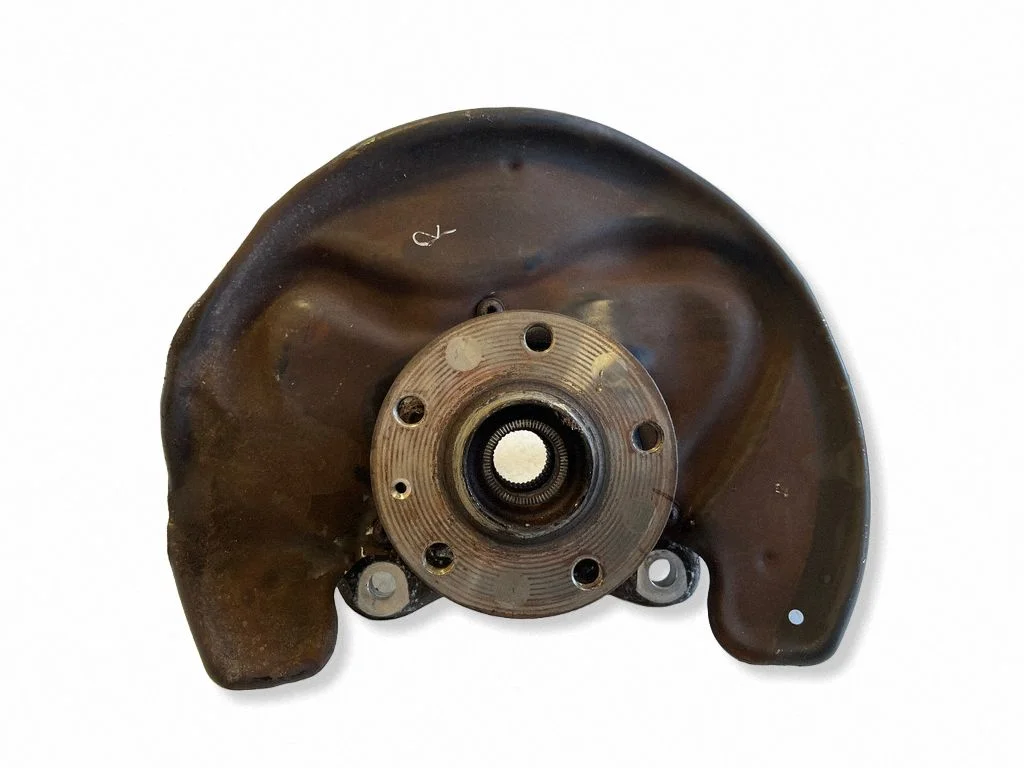 Front wheel hub – right