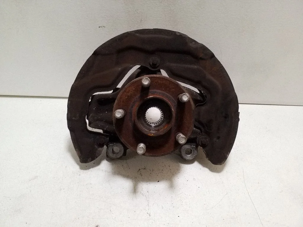 Front wheel hub E1GC3K170A