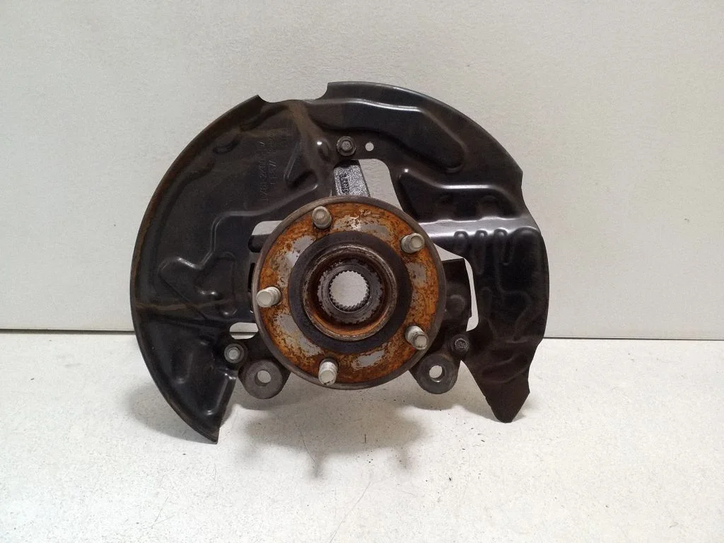 Front wheel hub LX6C3K171