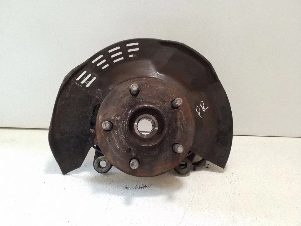 Front wheel hub – right