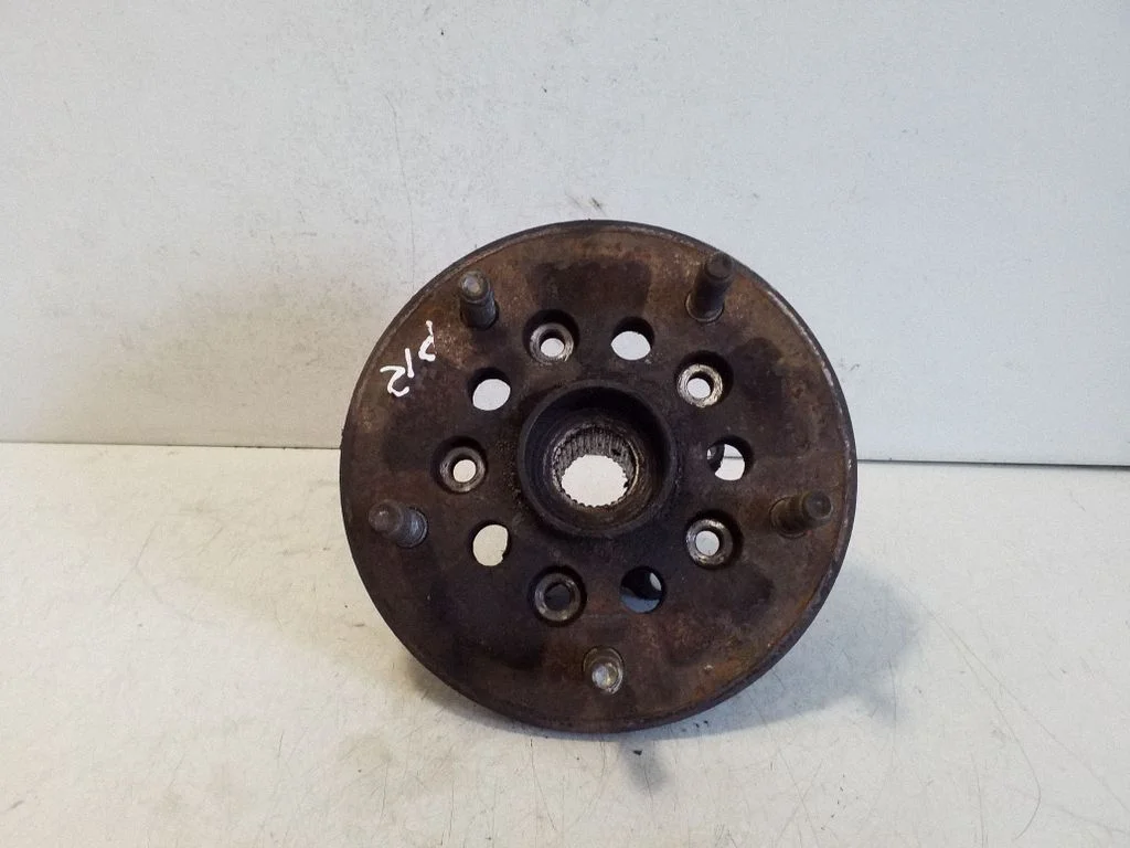 Front wheel hub – right