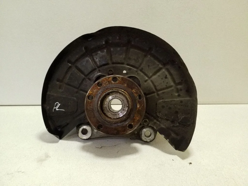 Front wheel hub 04877889AD