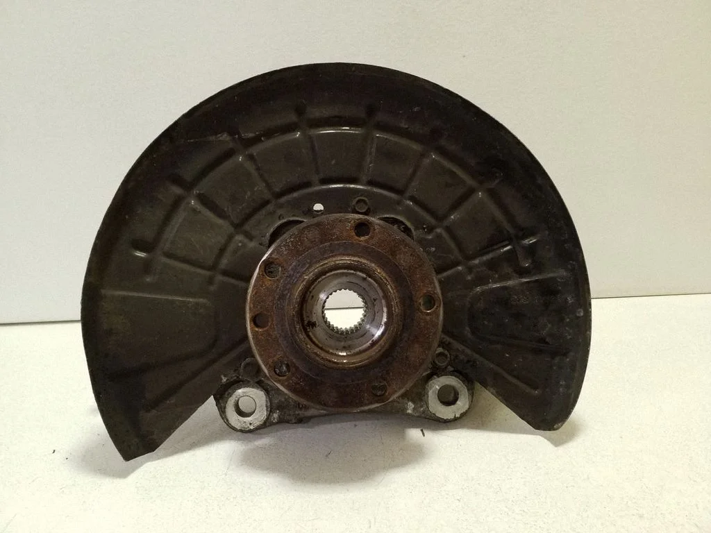 Front wheel hub 04877888AD