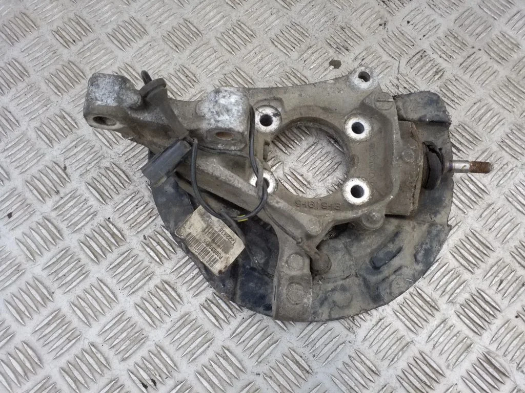 Front wheel hub 9461943