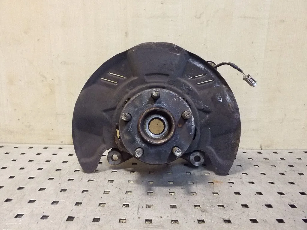 Front wheel hub – Subaru Outback (2009-2014), left