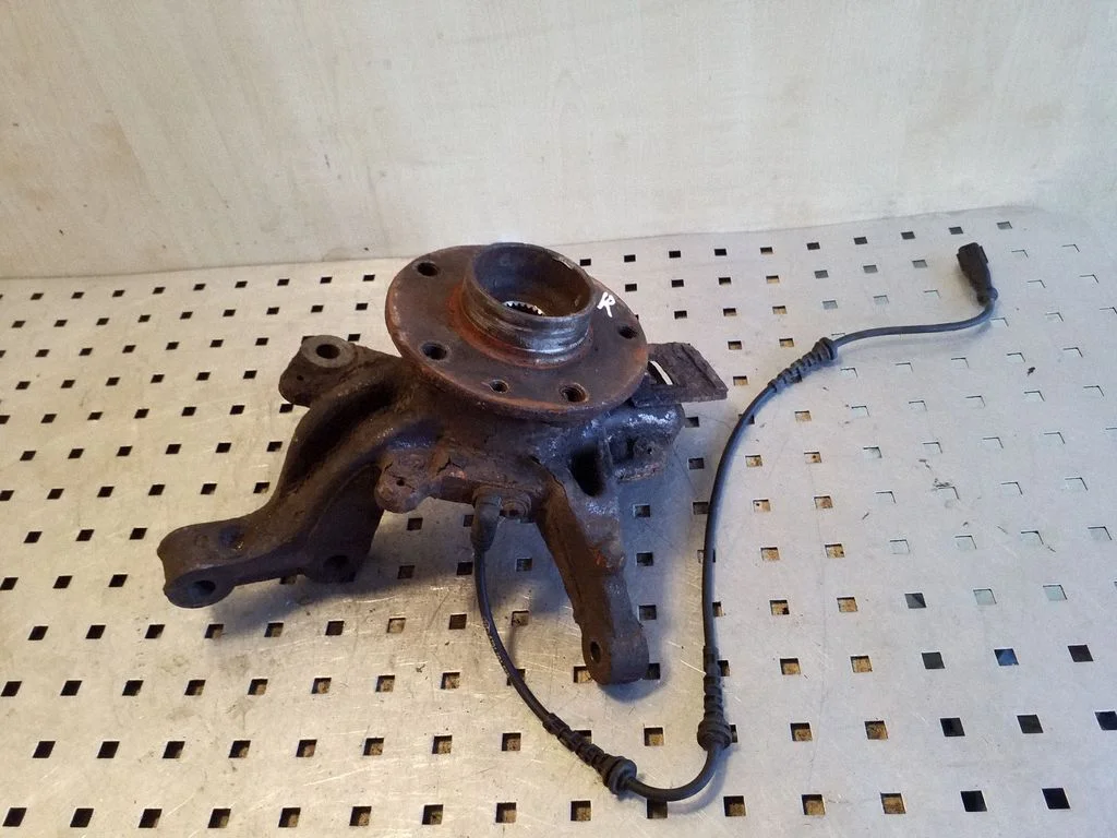 Front wheel hub 479109155R