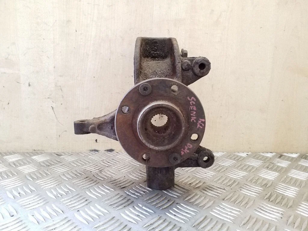 Front wheel hub – right