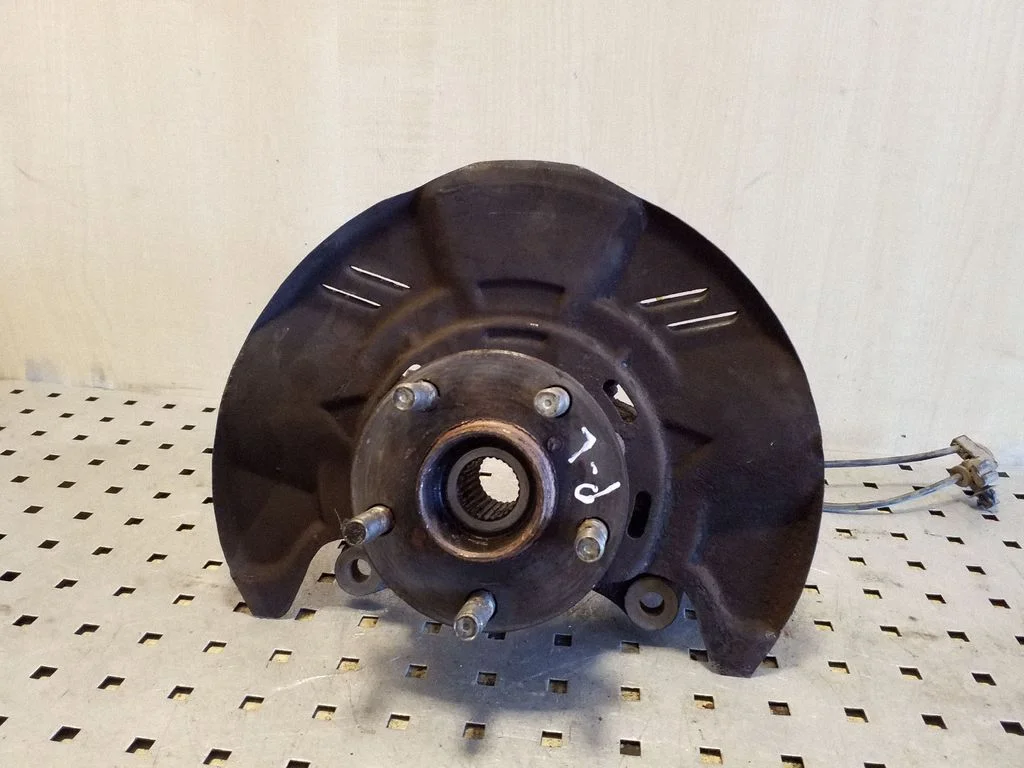 Front wheel hub – Subaru Outback (2009-2014), left