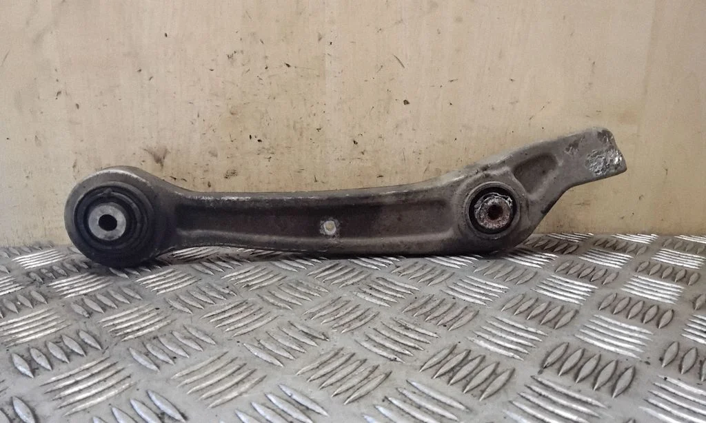 Front control arm 4H0407156A – Audi A8 S8 D4 4H (2010-2016)