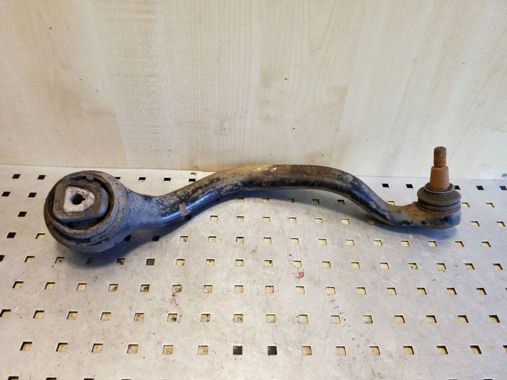 Front control arm 6773950