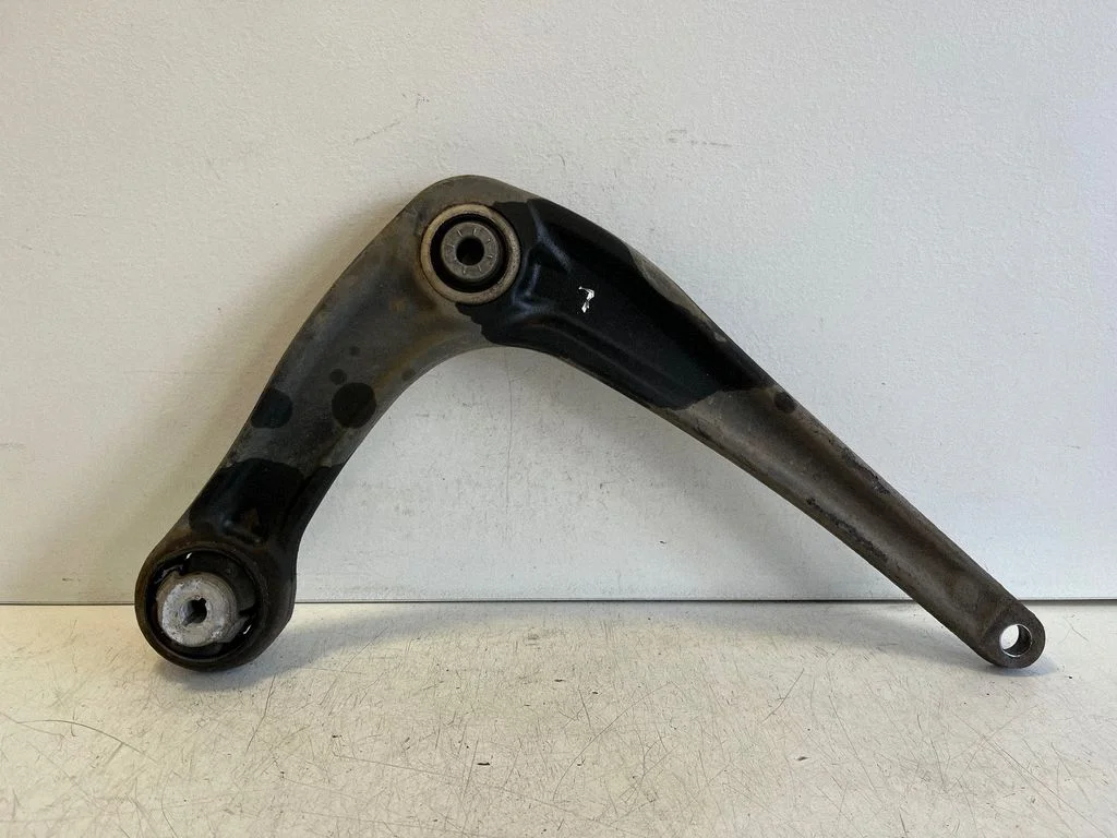 Front lower control arm/wishbone – Opel Vivaro (2019-)