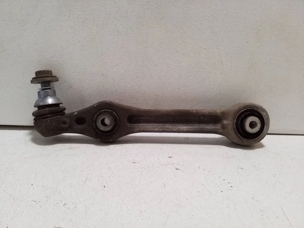Front lower control arm/wishbone – Mercedes-Benz EQC (2019-)