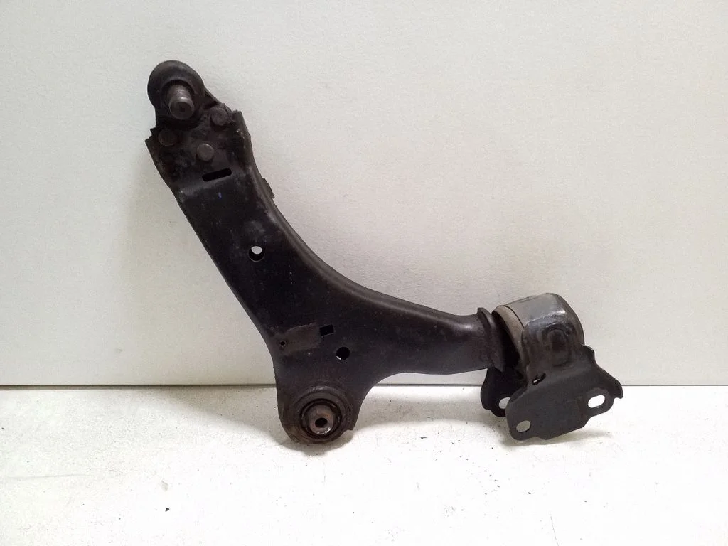 Front lower control arm/wishbone 8G9N3A052A