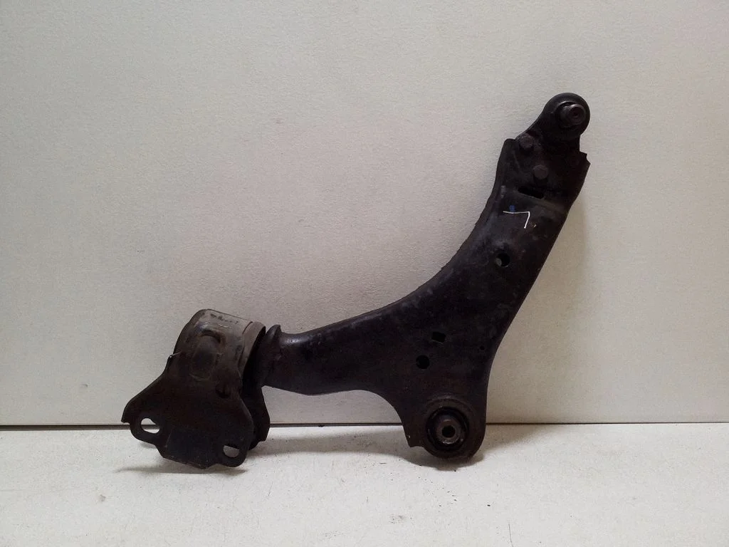 Front lower control arm/wishbone 8G9N3A053A