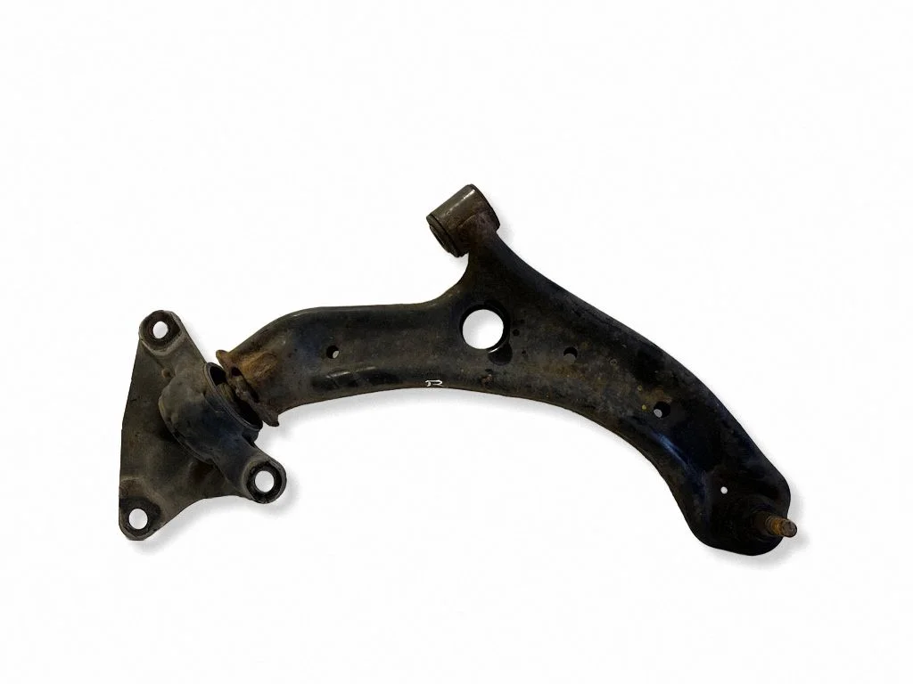 Front lower control arm/wishbone – right