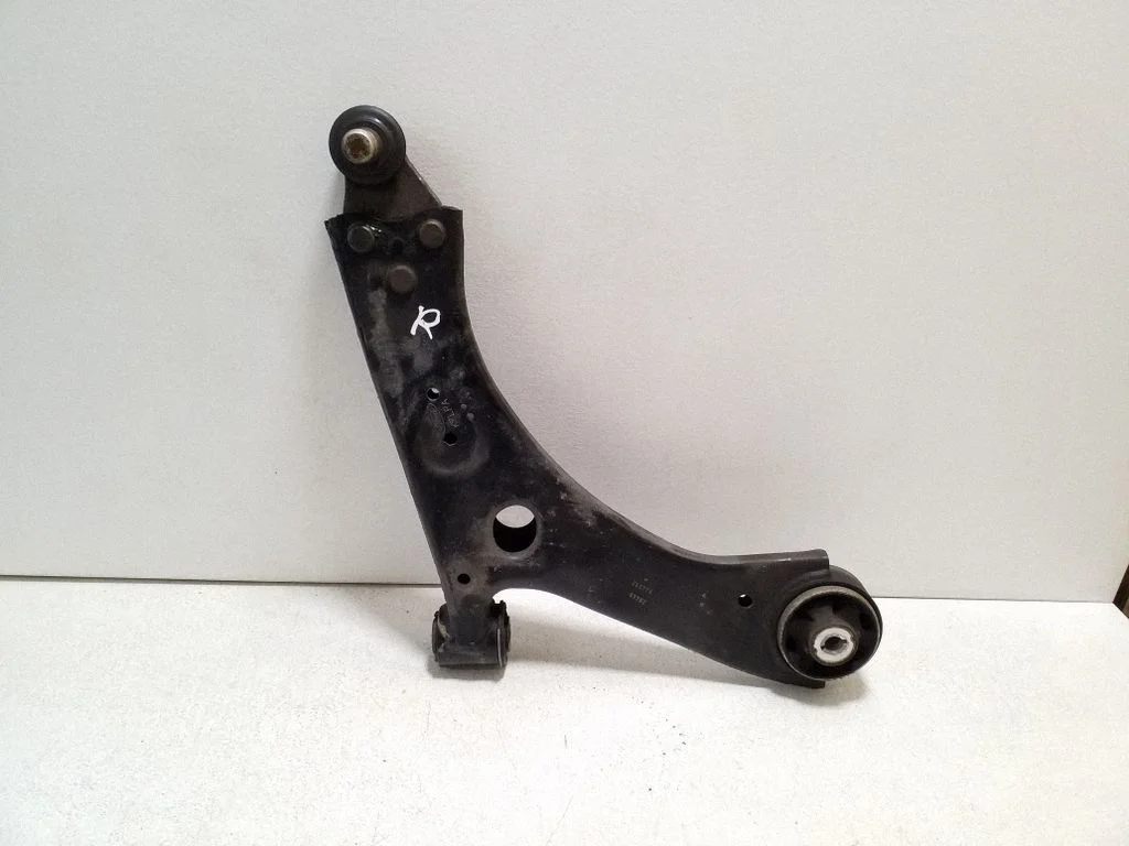 Front lower control arm/wishbone LX613A423BEA