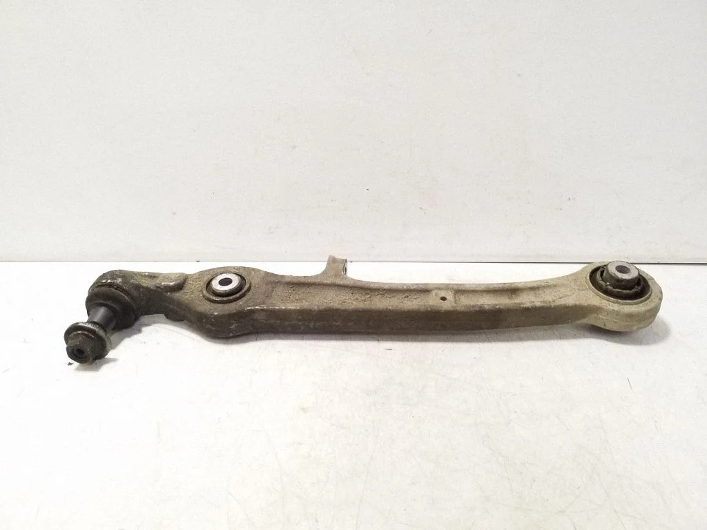 Front lower control arm/wishbone – right
