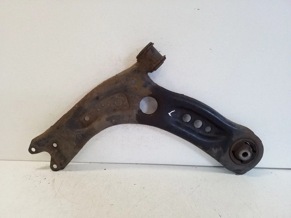 Front lower control arm/wishbone – left