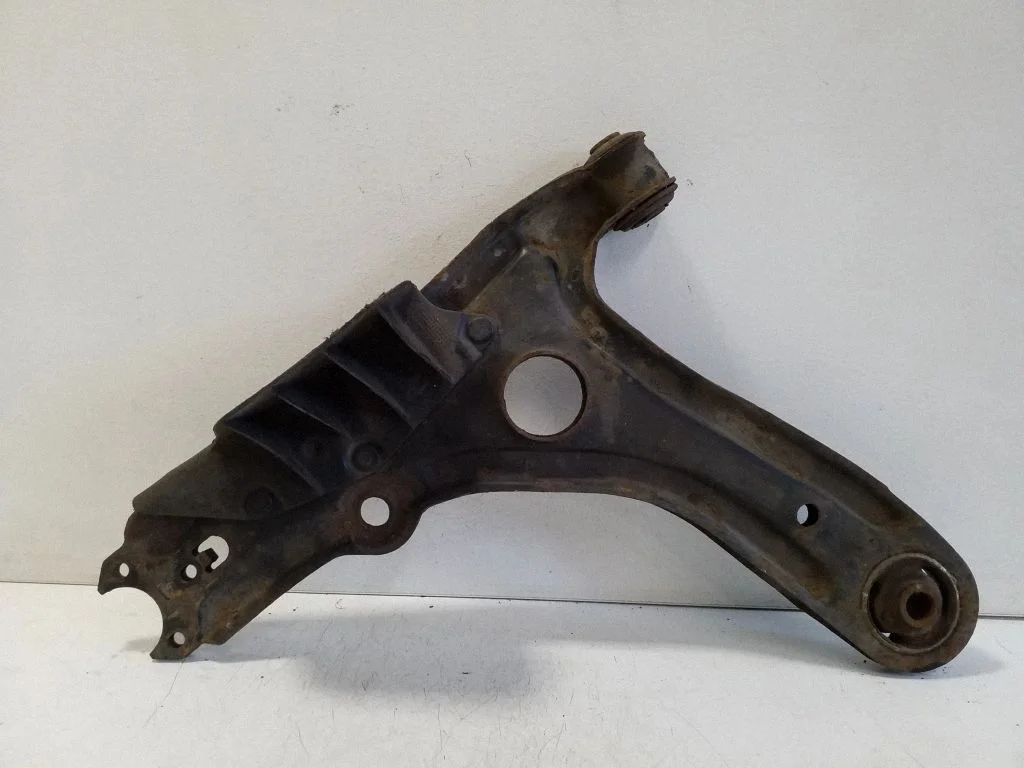 Front lower control arm/wishbone 1H0615447