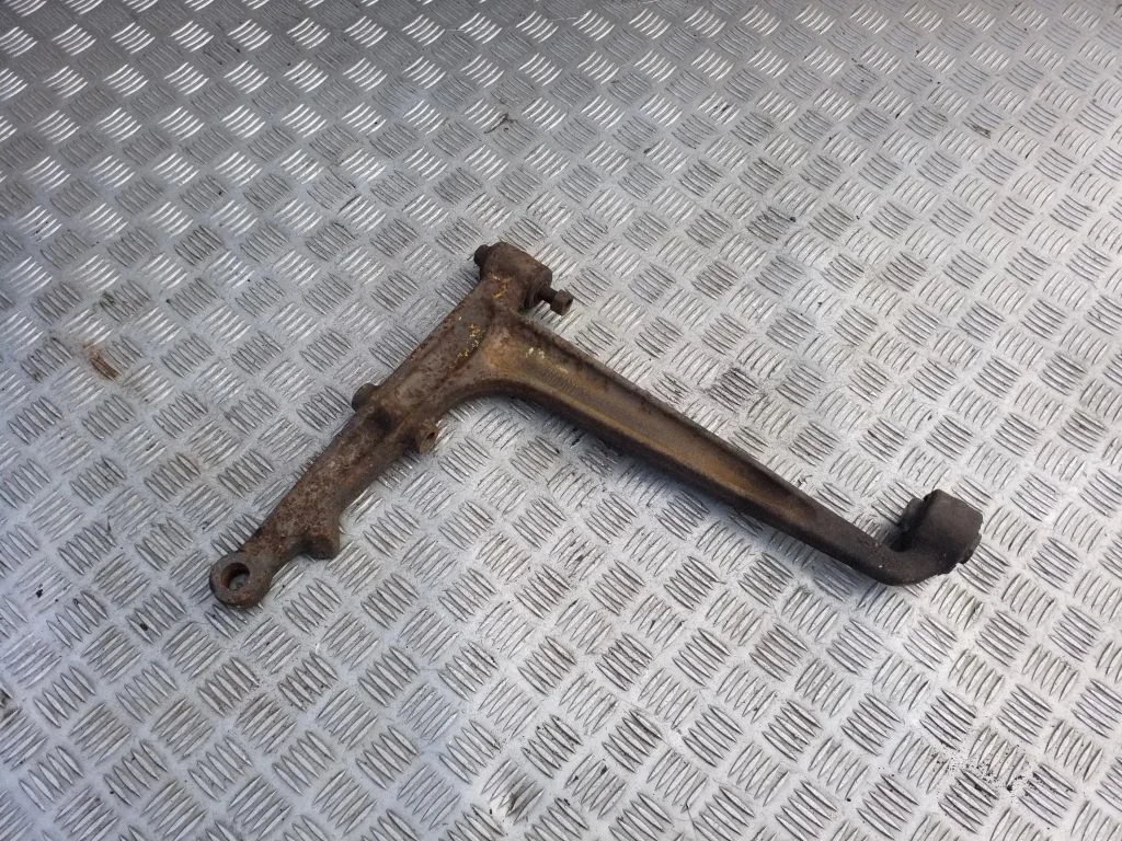 Front lower control arm/wishbone 701407153