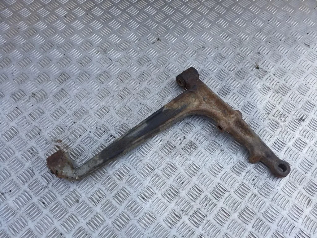 Front lower control arm/wishbone 701407164