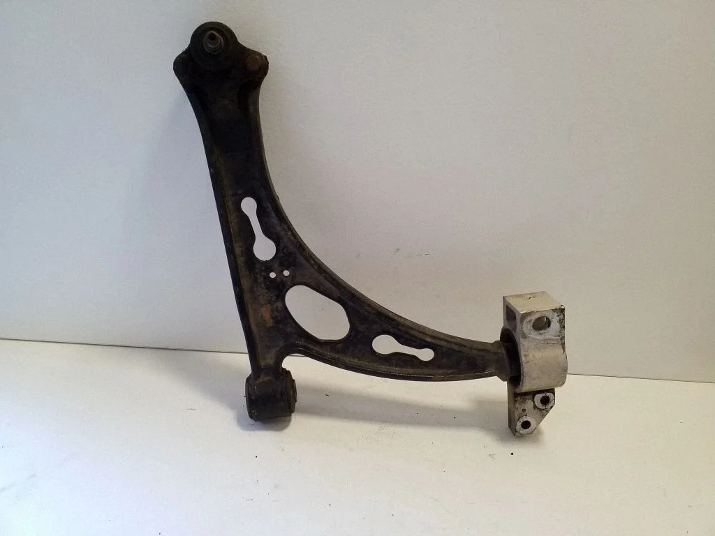 Front lower control arm/wishbone – Volkswagen Eos (2006-2010)
