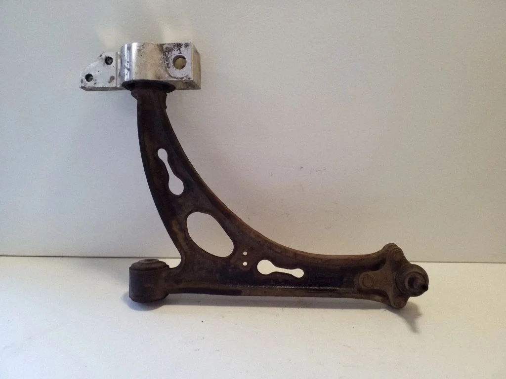 Front lower control arm/wishbone – Volkswagen Eos (2006-2010)
