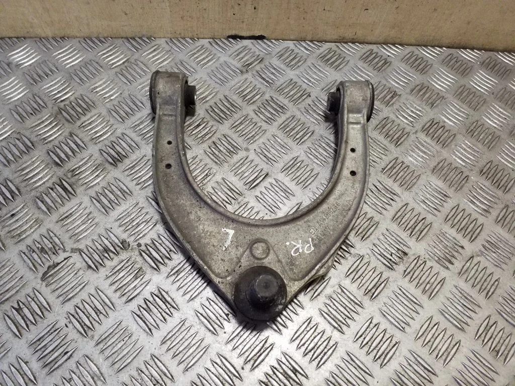 Front lower control arm/wishbone – left