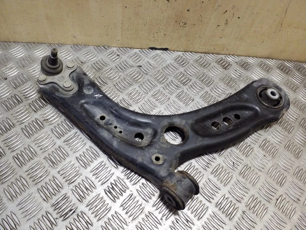 Front lower control arm/wishbone 5Q0407152L