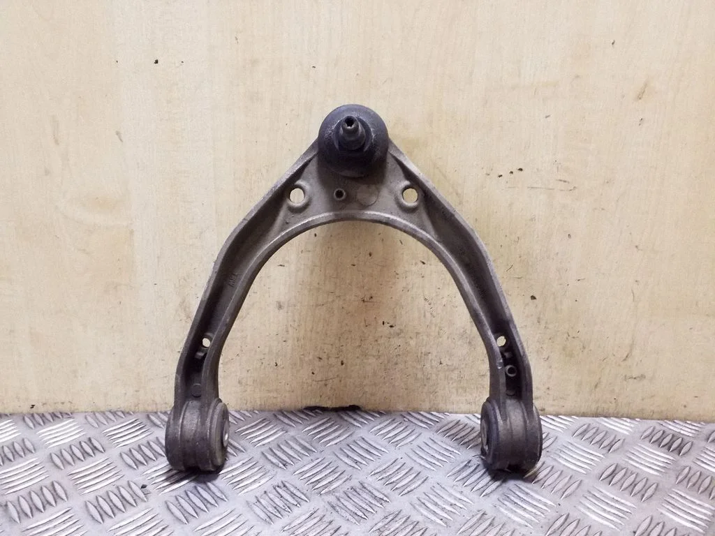 Front lower control arm/wishbone 7L0407047B