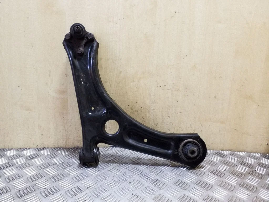 Front lower control arm/wishbone 1K0407152BB
