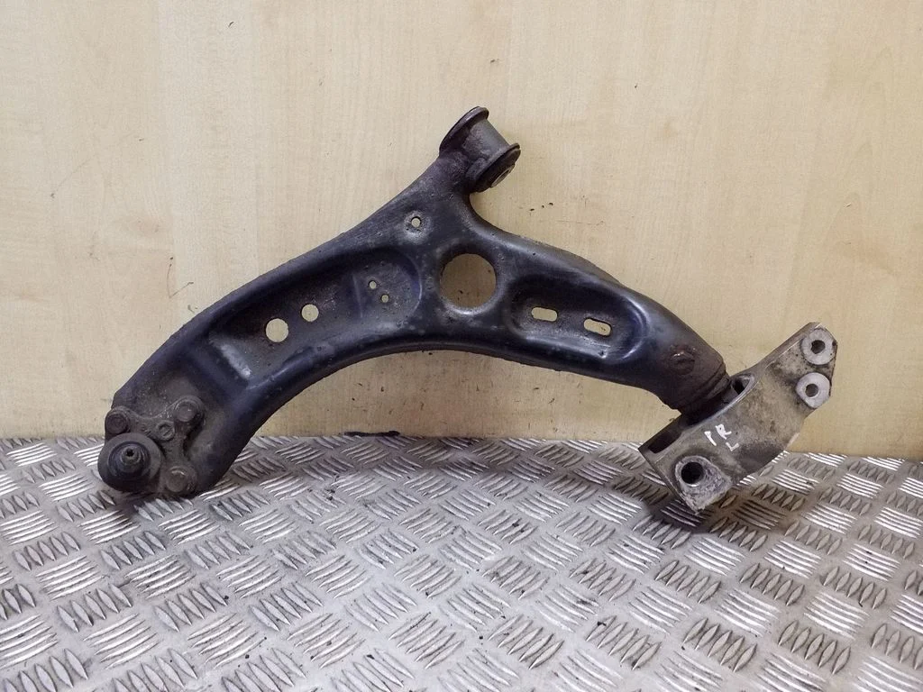 Front lower control arm/wishbone – left