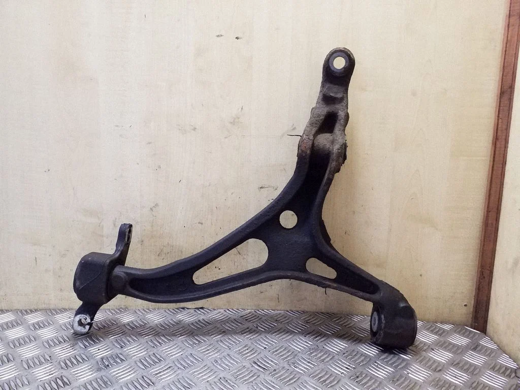 Front lower control arm/wishbone 000060366106