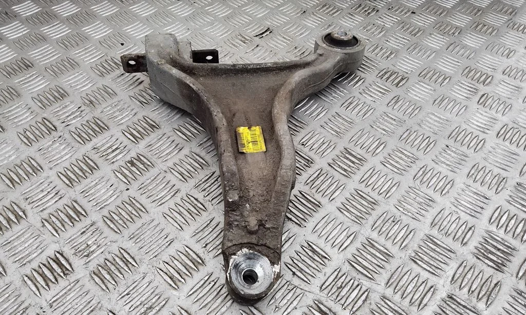 Front lower control arm/wishbone SV66200160