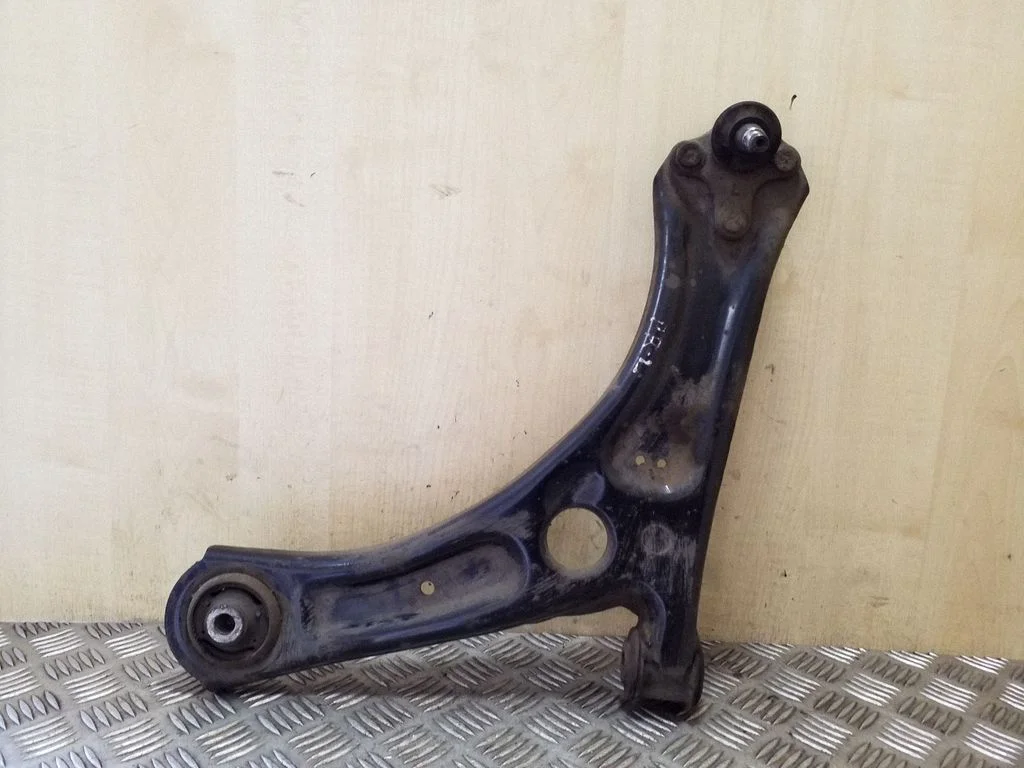 Front lower control arm/wishbone – Skoda Superb B6 (3T) (2008-2015)