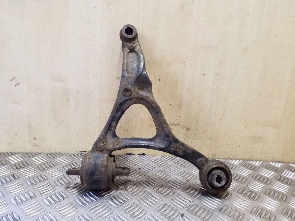 Front lower control arm/wishbone 8646614