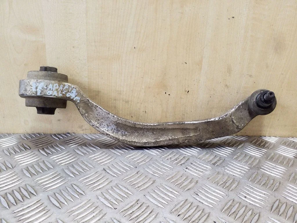Front lower control arm/wishbone 8E0407693AA