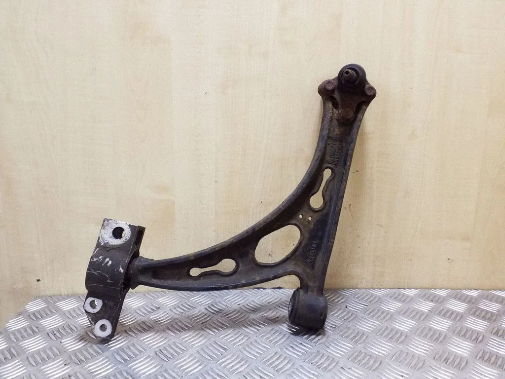 Front lower control arm/wishbone 1K0407153G