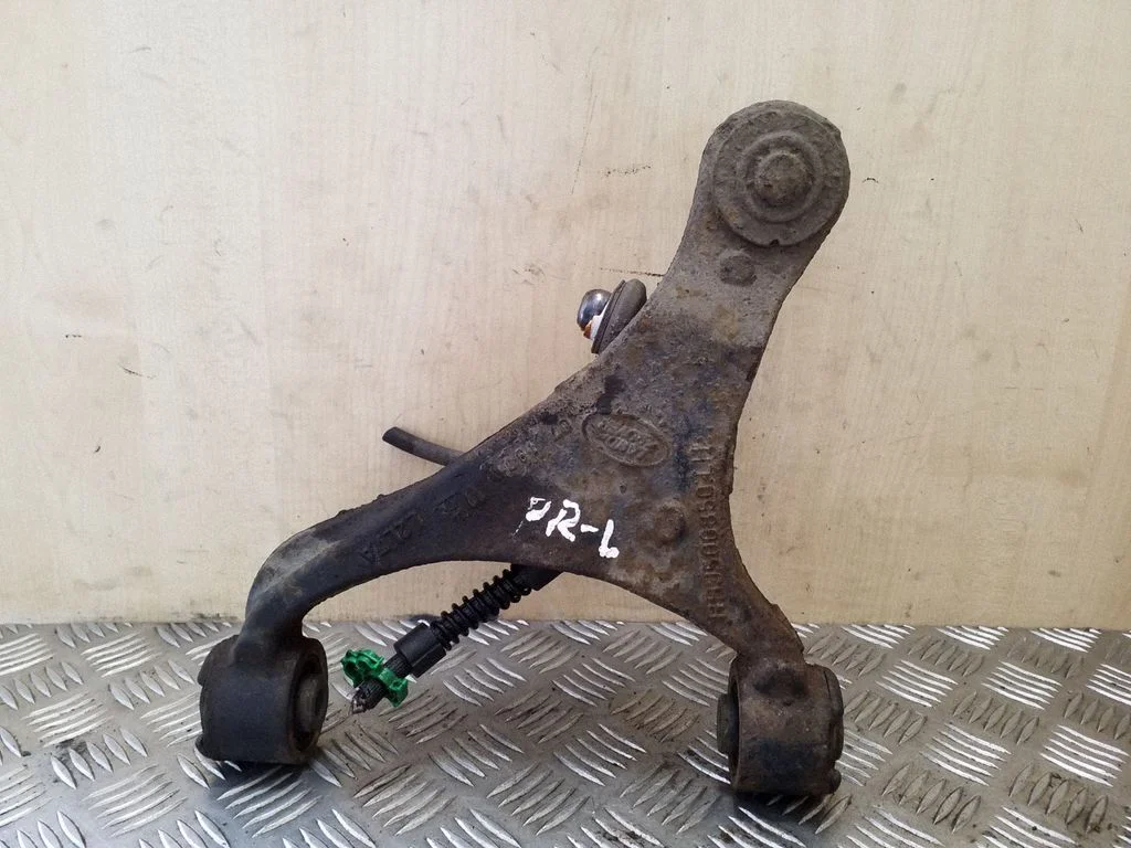 Front lower control arm/wishbone RBJ500850LH