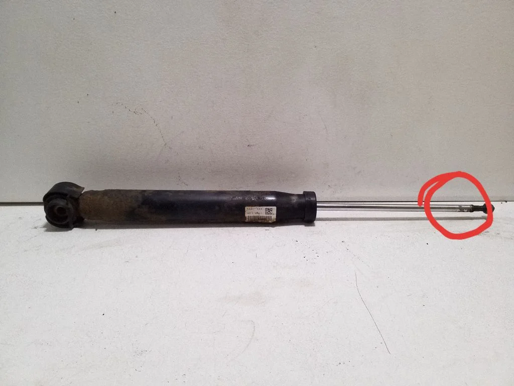 Tagumine amortisaator 8R0035R