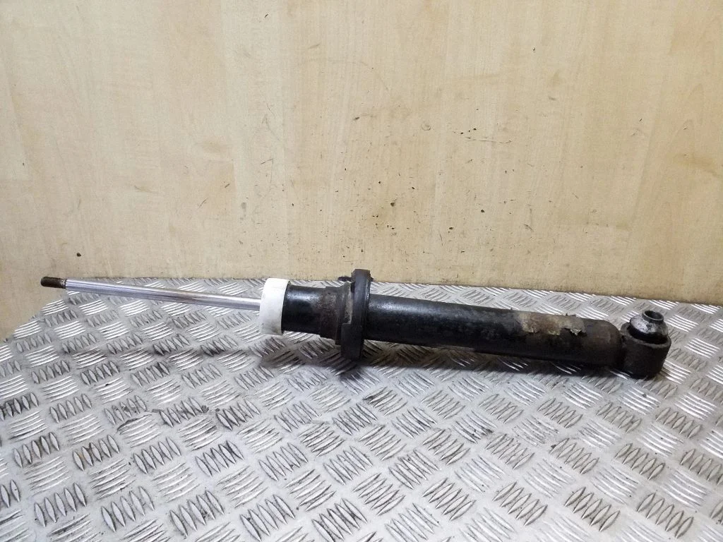 Rear shock absorber/damper