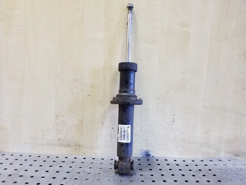 Rear shock absorber/damper 33526796317