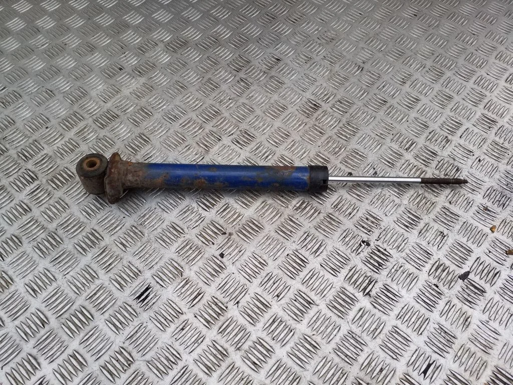 Rear shock absorber/damper