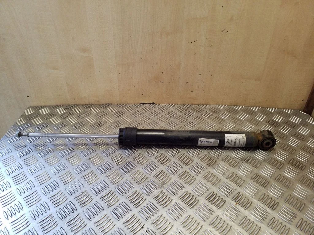 Rear shock absorber/damper