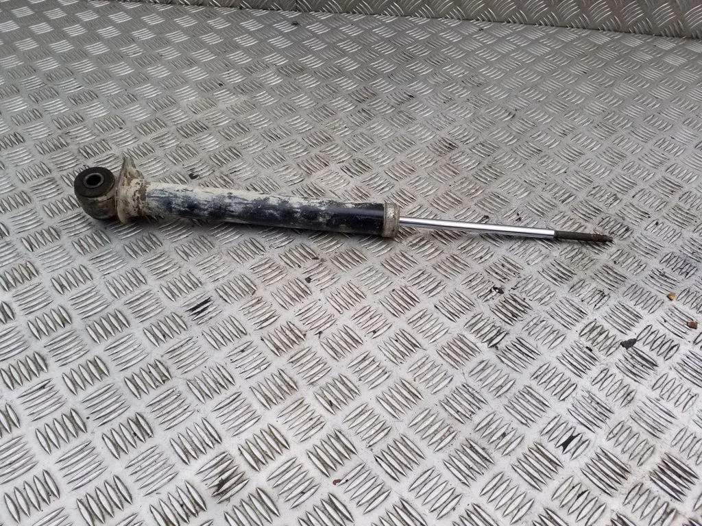 Rear shock absorber/damper