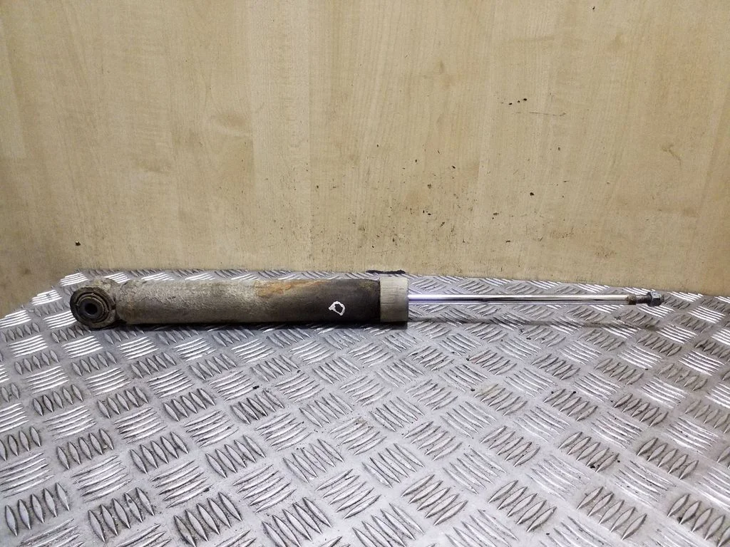 Rear shock absorber/damper