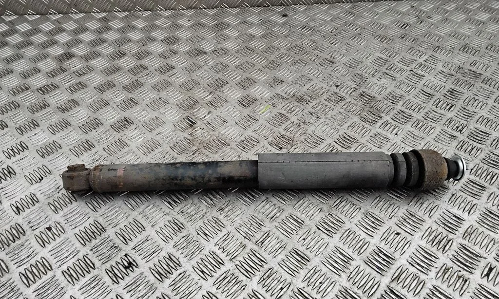 Rear shock absorber/damper – Nissan Juke I F15 (2010-2018)