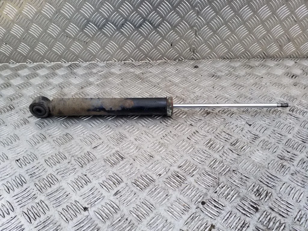 Rear shock absorber/damper