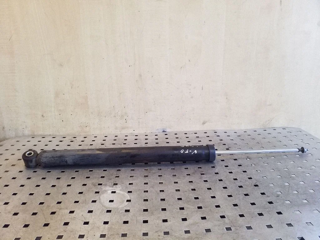Rear shock absorber/damper